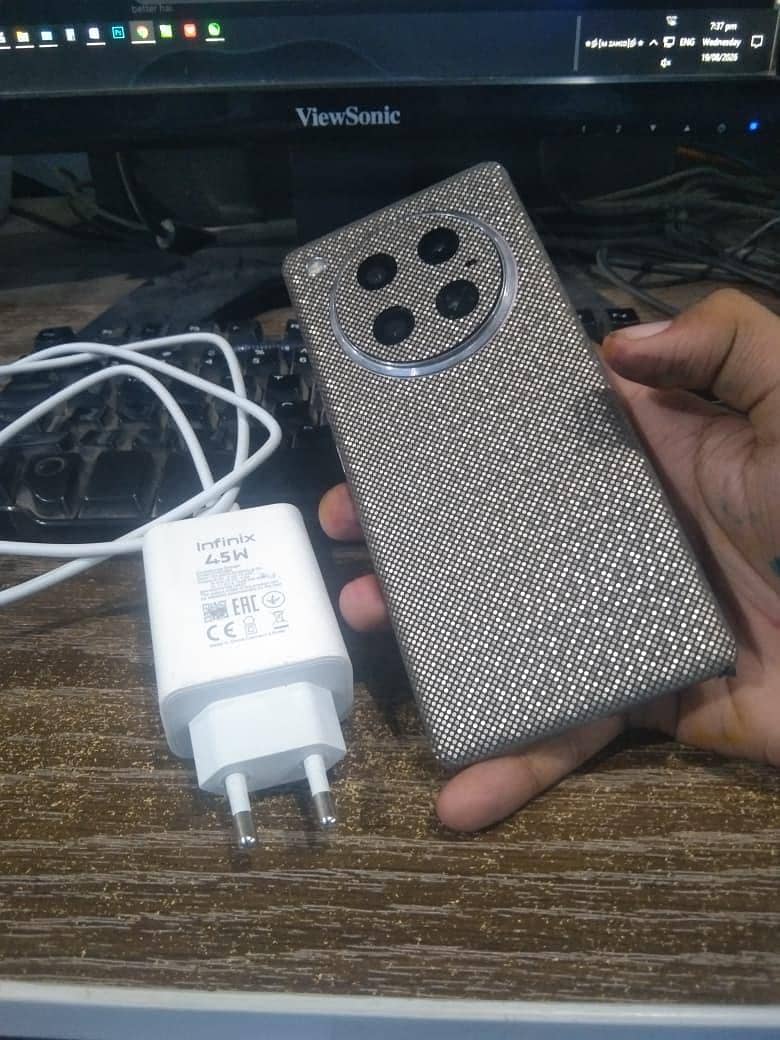 Infinix Zero 40 1