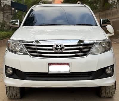 Toyota Fortuner 2016