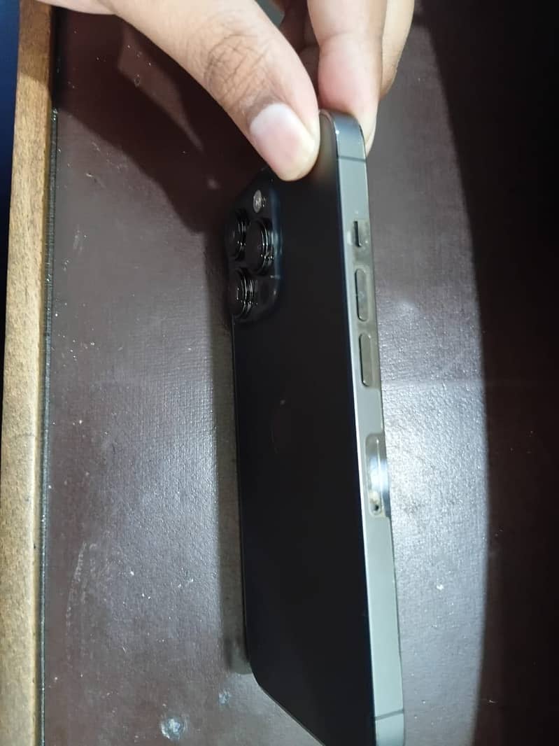 Apple iPhone 13 Pro 2