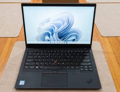 X1 Carbon 8th Generation | i5 6th Gen | 16GB RAM | 256 SSD