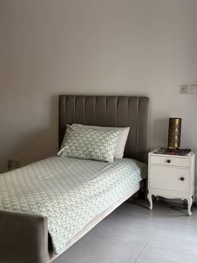 Single bed for sale