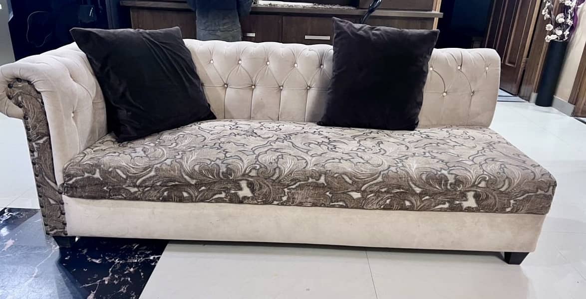 L shaped sofa 0
