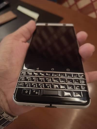 BlackBerry KEYone
