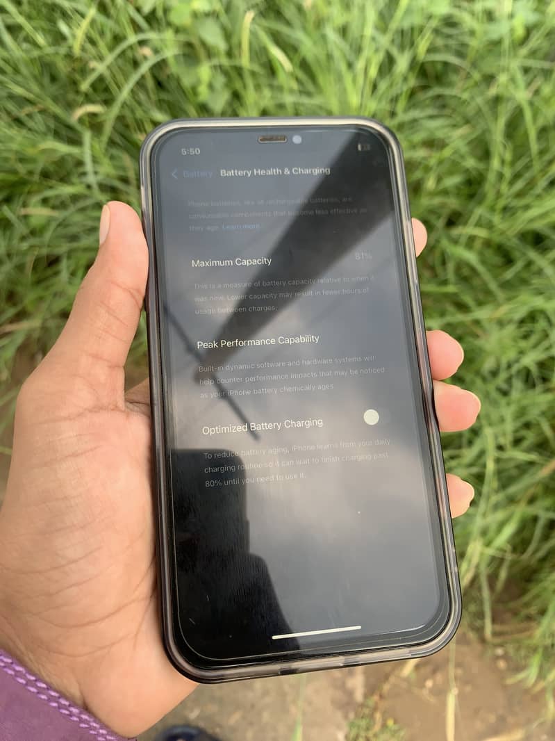 Apple iPhone 11 5