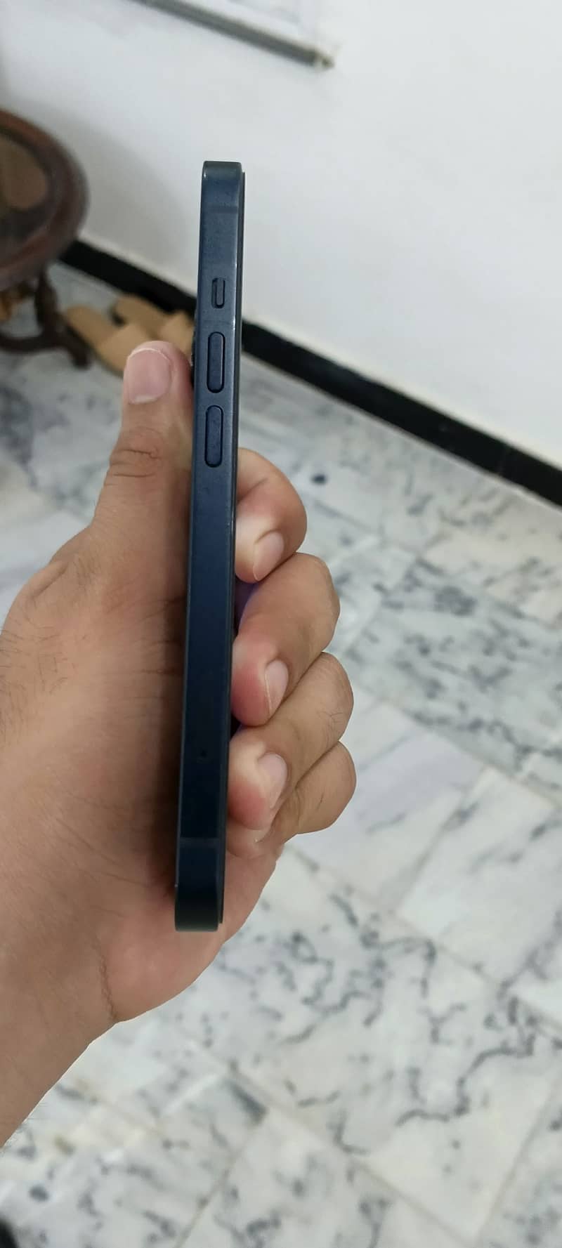 Apple iPhone 13 2