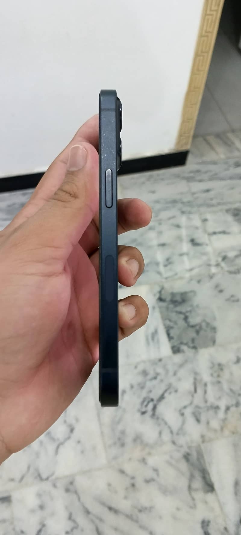 Apple iPhone 13 3