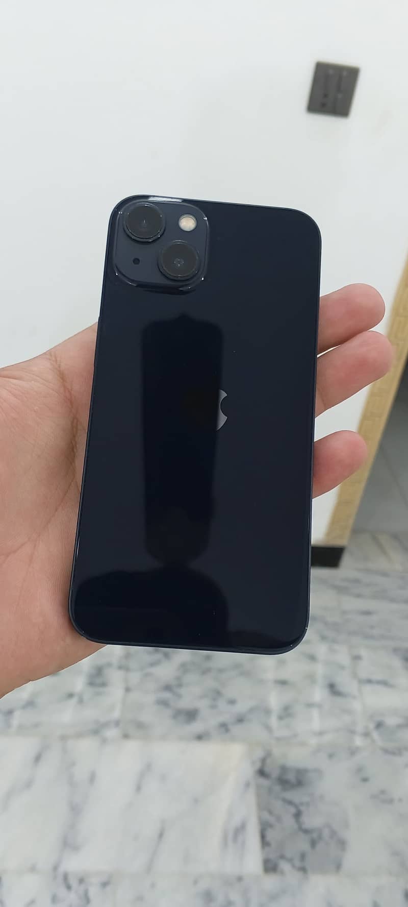 Apple iPhone 13 4