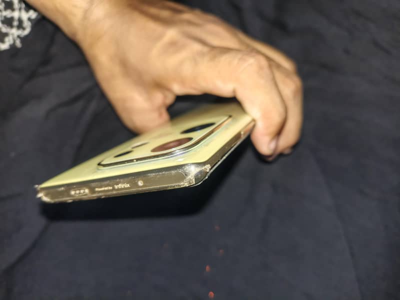 Infinix Zero 30 3
