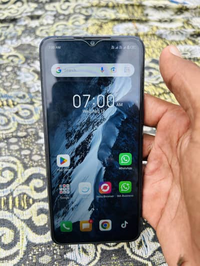 Itel A60s 4/128 with box