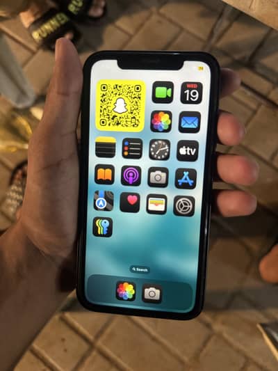 Apple iPhone XR