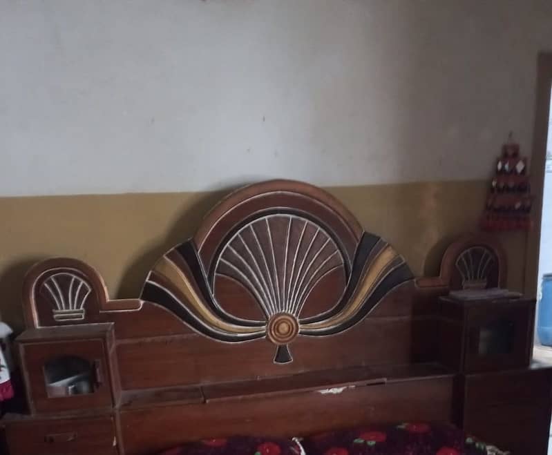 Used Double beds 0