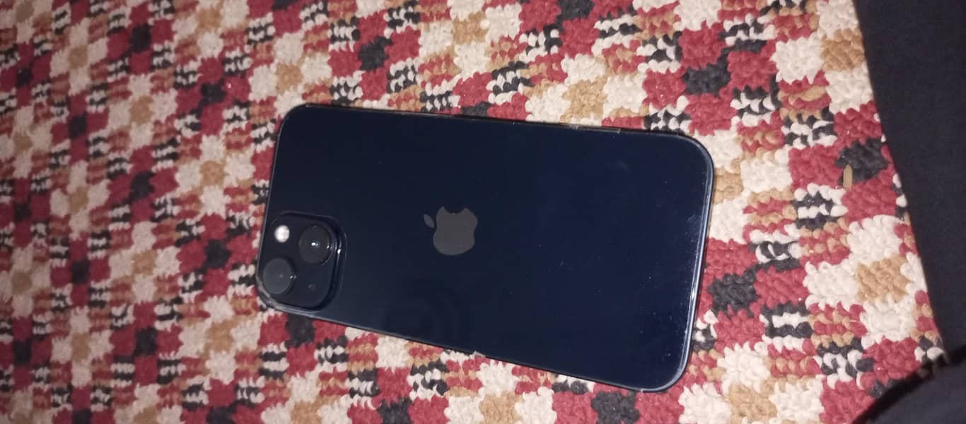 Apple iPhone 13 2