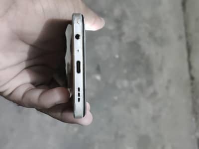 OPPO F21 Pro