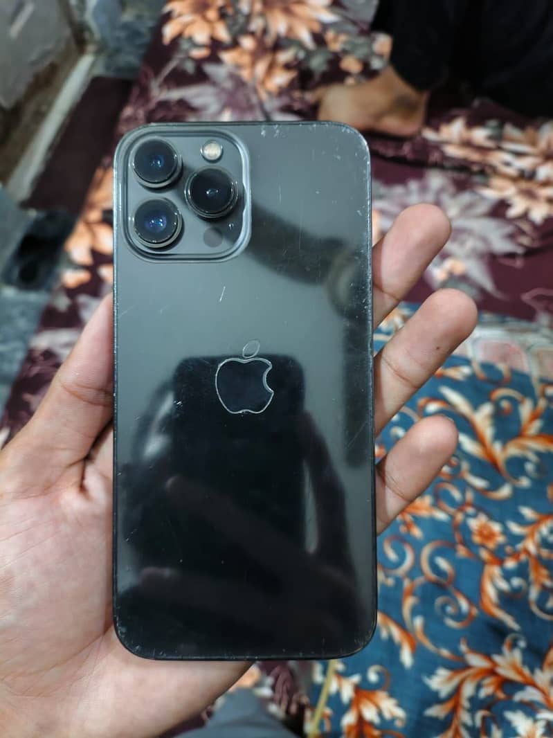 Apple iPhone 13 Pro Max 2