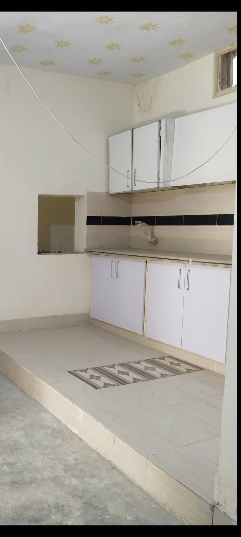 2Bed Dinning available 1