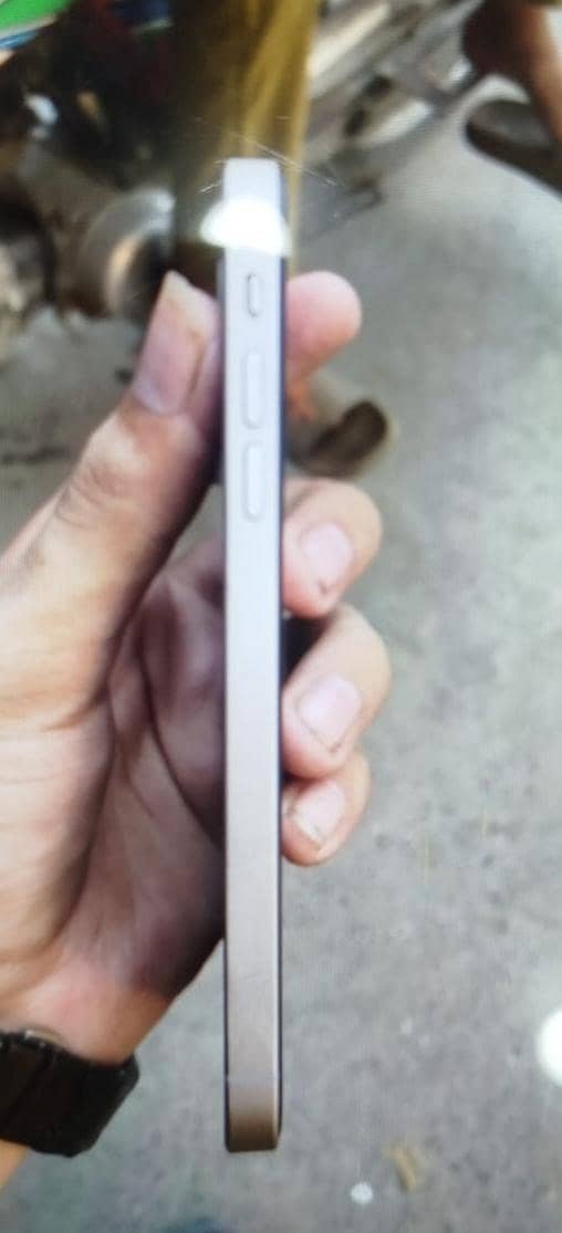 Apple iPhone XR 2