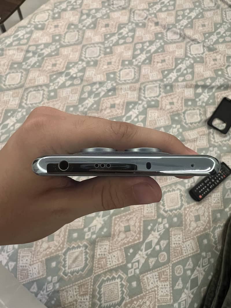 Redmi Note 14 Pro 3