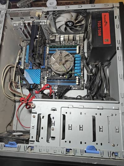 Intel core i7 3820 with GTX 750ti with heavy duty asus motherboard