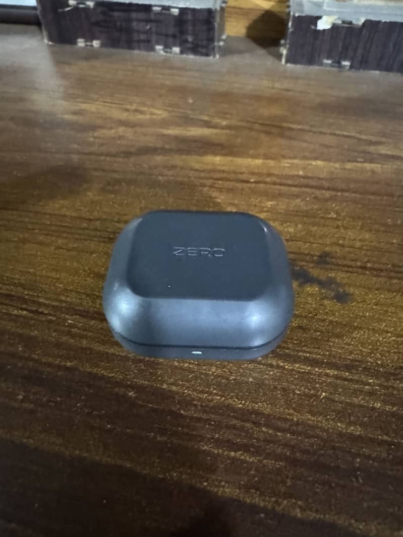 Zero Gravity earbuds 3