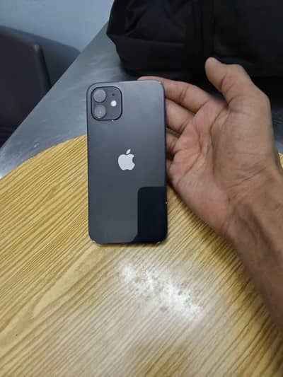 Apple iPhone 12