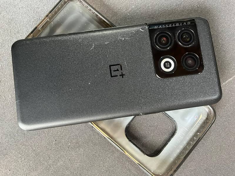 One Plus 10 Pro 3