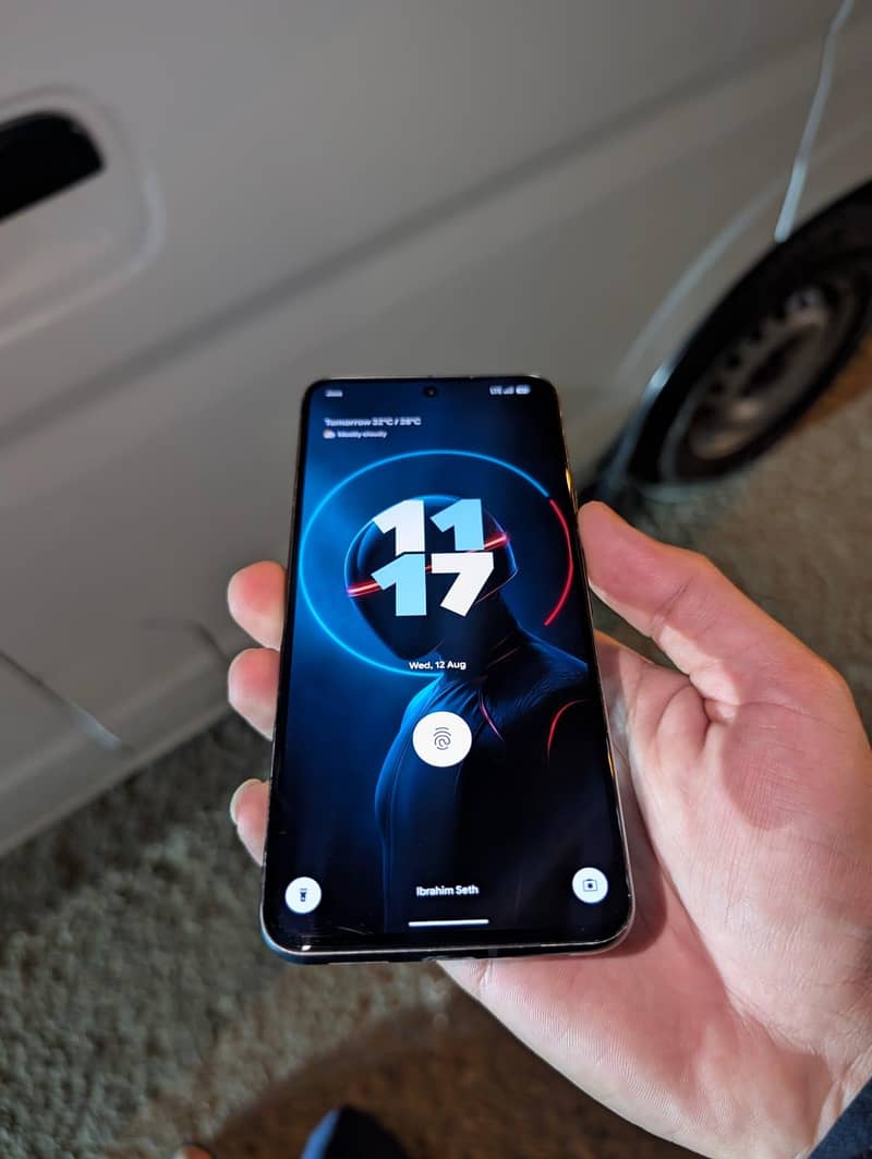 Google Pixel 8 4