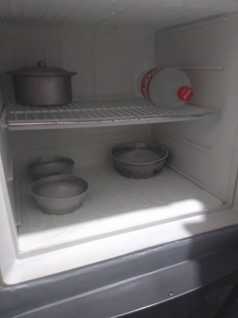 fridge 0