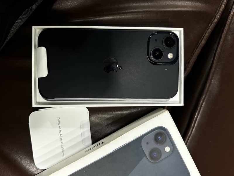 Apple iPhone 13 0
