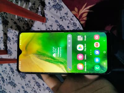Samsung Mobile A20