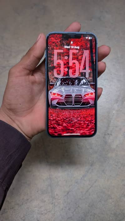 Apple iPhone 13