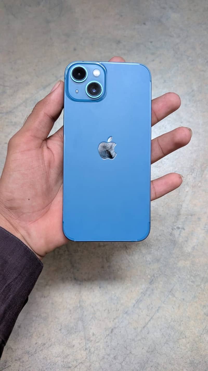 Apple iPhone 13 6