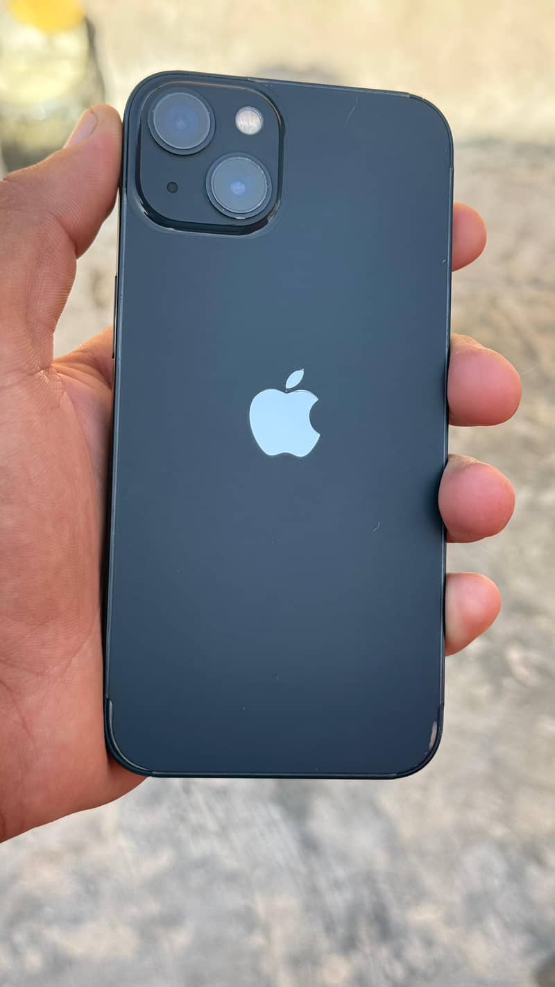 Apple iPhone 13 1