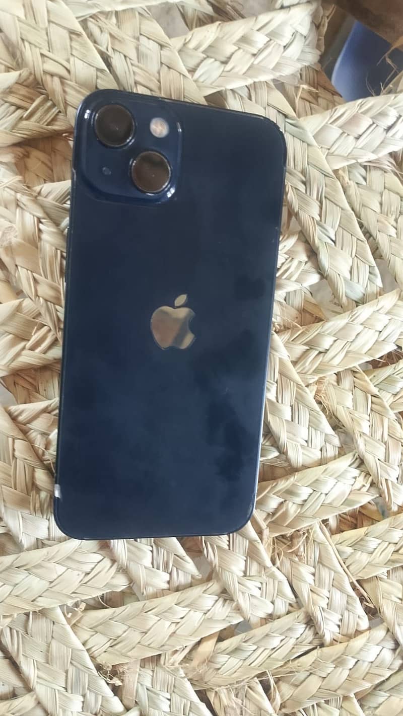 Apple iPhone 13 2