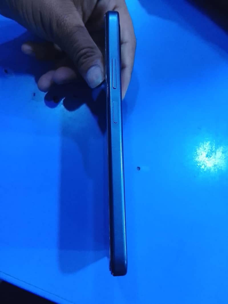 OPPO A6 4