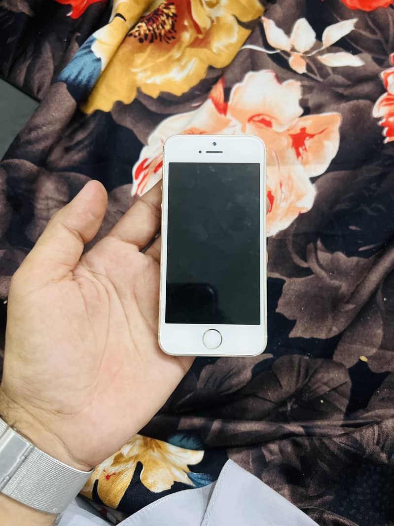 Apple iPhone SE 3