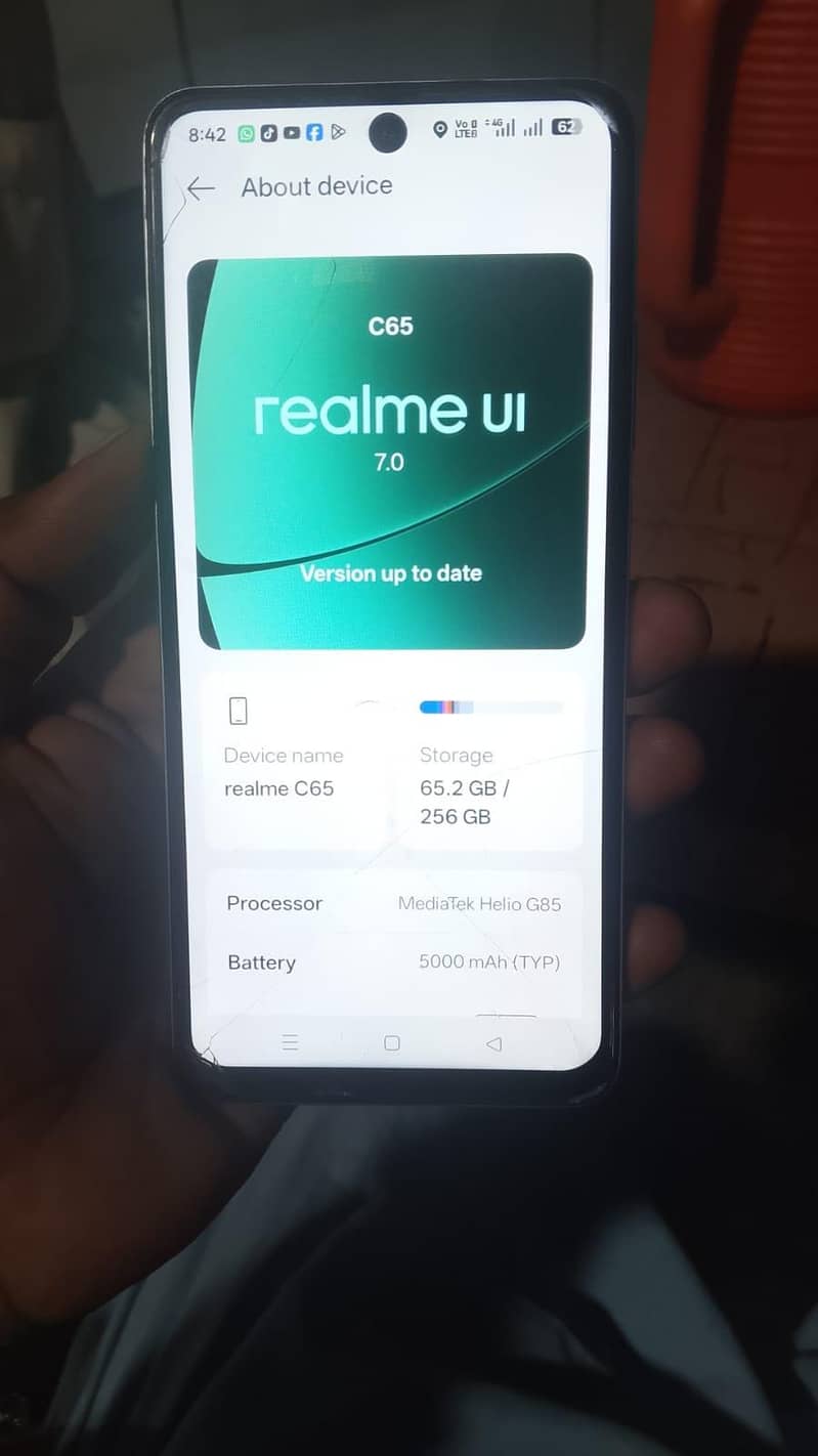 Realme C65 0