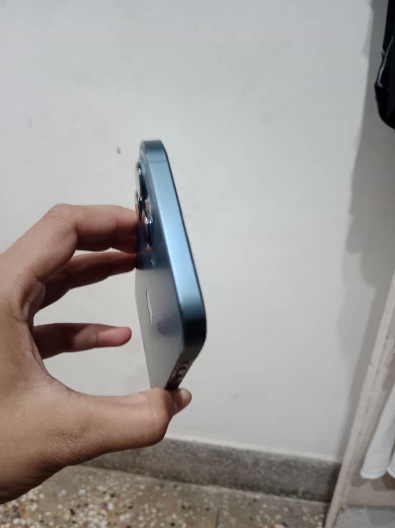 Apple iPhone 12 Pro Max 4