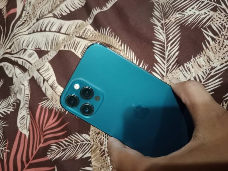 Apple iPhone 12 Pro Max 5