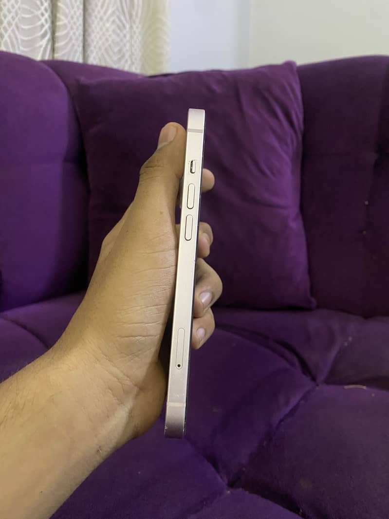 Apple iPhone 13 3