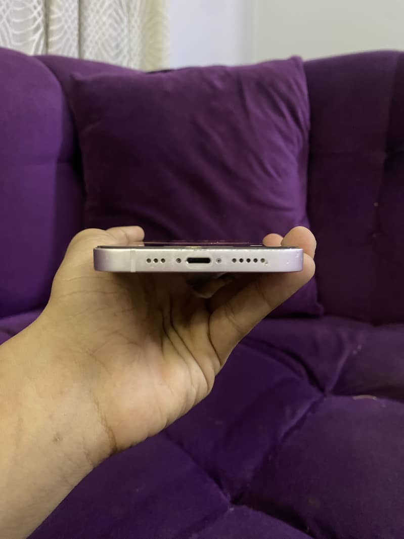 Apple iPhone 13 6