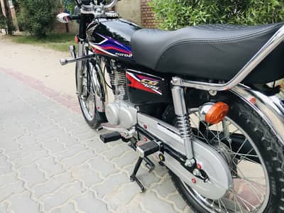 Honda cg 125 2017 model  black Color