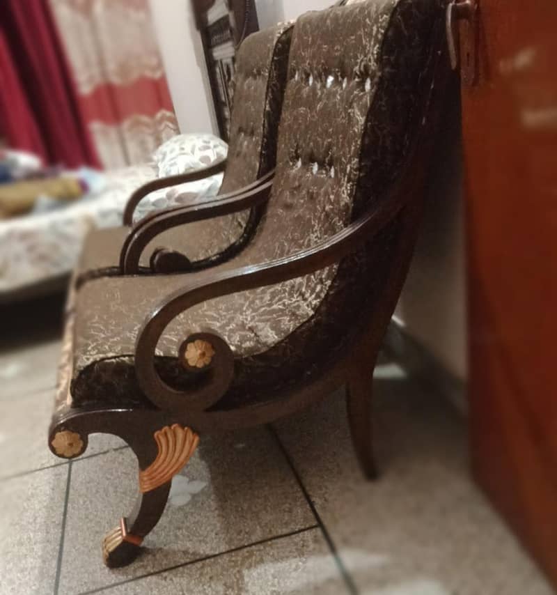 Two long chairs 0