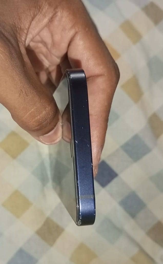 Apple iPhone 12 2