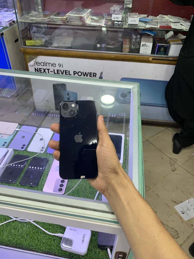 Apple iPhone 14 2