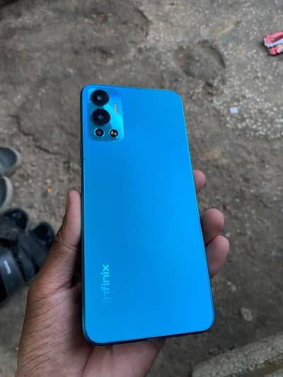 Infinix Hot 12