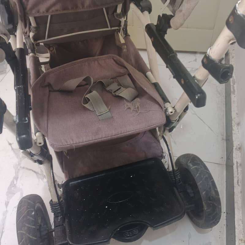 Twin branded  pram for sale 3