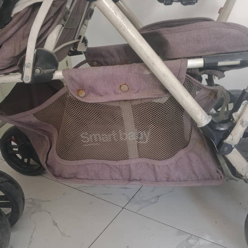 Twin branded  pram for sale 4