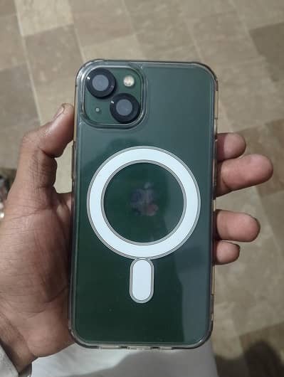 Apple iPhone 13