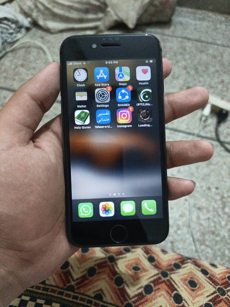 Apple iPhone 8 0