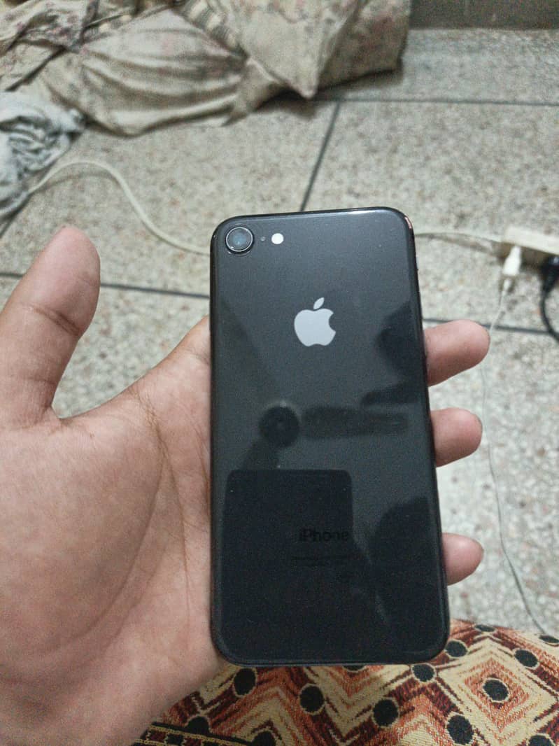 Apple iPhone 8 2